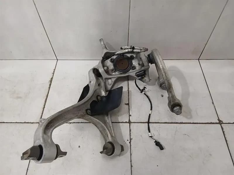 MCLAREN McLaren 720S Coupe Right Front Hub 14B0721CP Wheel Bearing Housing Front Right