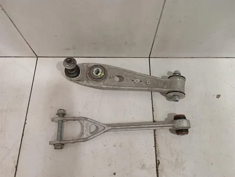 PORSCHE Porsche 911 992 Turbo AWD Front Wishbone 992407165D Front Wishbone 992407325J