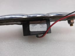 BENTLEY BENTLEY CONTINENTAL FLYING TRACK Switch 3W0853630J BOAT LID Switch Emblem — thumbnail 7