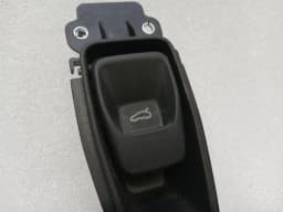 FERRARI Ferrari 296 GTS F171 ENGINE COMPARTMENT LID OPENER HANDLE 940321 Switch GTB — thumbnail 3