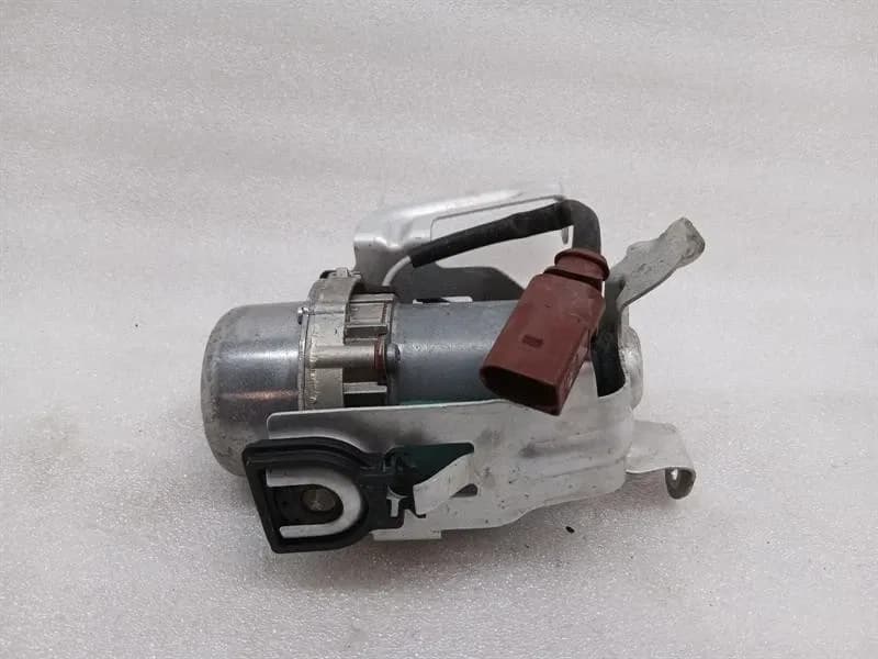 Audi R8 4S AWD Vacuum Pump 8E0927317K Vacuum Pump