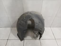 AUDI Audi R8 Type 42 5.2 V10 Coupe Wheel Arch Liner 420821171E FL Wheel Arch Cover — thumbnail 1