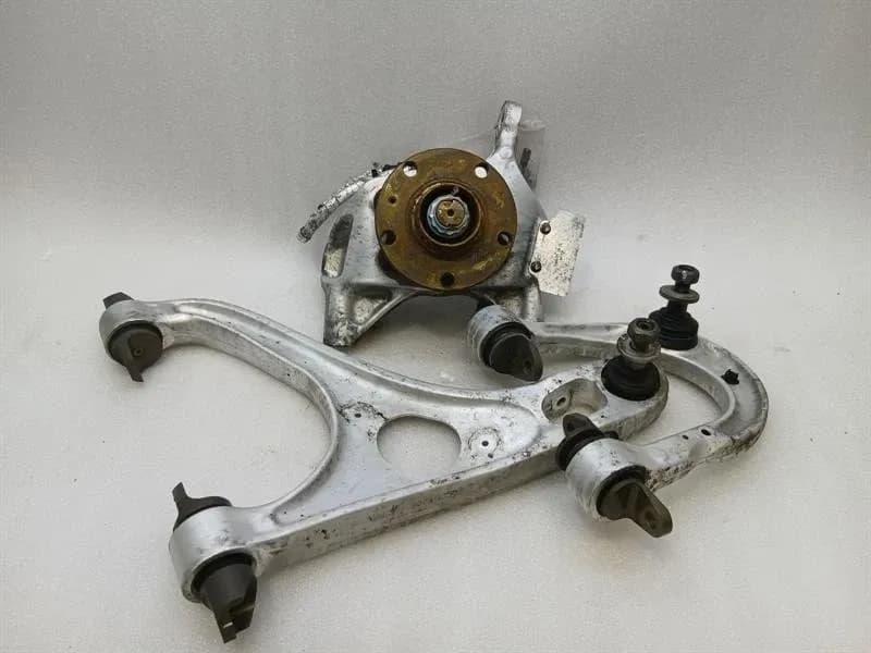 McLaren 720S Coupe Right Front Hub 14B0721CP Wheel Bearing Housing Front Right