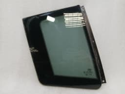 AUDI Audi R8 Type 42 5.2 Coupe Right Rear 1/4 Glass 420845300 Door Window 1/4 Rear RH — thumbnail 7