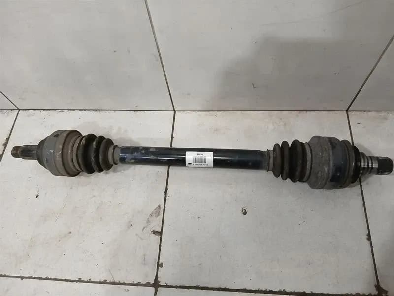 BMW BMW M4 F82 drive shaft rear right 2284615 rear right drive shaft