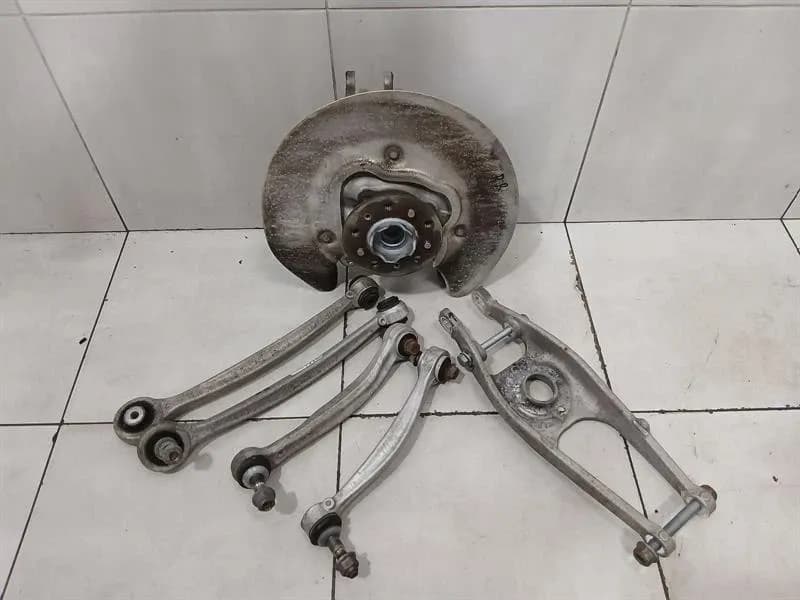 BMW BMW 3 Series M3 G80 G20 Right Rear Hub 8095658 Wheel Bearing Housing Rear Right