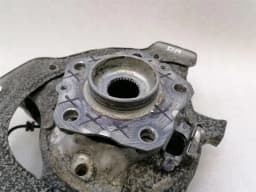FERRARI Ferrari FF F151 right rear hub 276810 wheel bearing housing rear bearing defect — thumbnail 4
