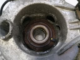 FERRARI Ferrari FF F151 right rear hub 276810 wheel bearing housing rear bearing defect — thumbnail 7