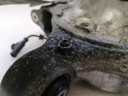 FERRARI Ferrari FF F151 right rear hub 276810 wheel bearing housing rear bearing defect — thumbnail 6