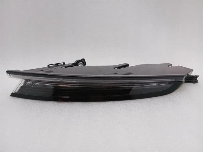 PORSCHE Porsche Taycan 9J right rear light 9J1945092D tail light rear right