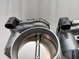 AUDI AUDI R8 4S PERFORMANCE THROTTLE BODY 07L133062K SET OF 2 THROTTLE BODY KIT — thumbnail 8