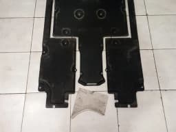 PORSCHE Porsche Cayman 981 Undertray 98150460900 Underbody Trim 99150460300 — thumbnail 3