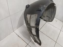 AUDI Audi R8 Type 42 5.2 V10 Wheel Arch Liner 420810171P Rear LH Wheel Arch Cover — thumbnail 3
