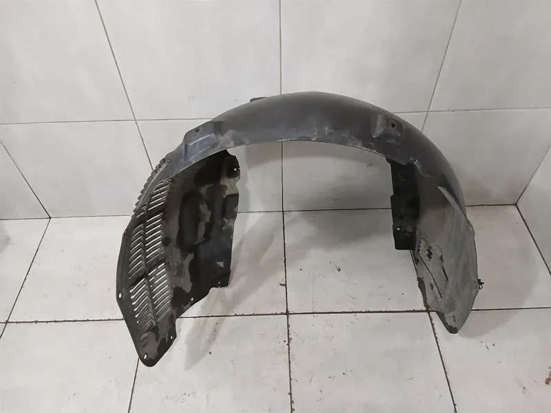 AUDI Audi R8 Type 42 5.2 V10 Wheel Arch Liner 420810171P Rear LH Wheel Arch Cover