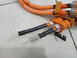 FERRARI Ferrari 296 GTS F171 Wiring Loom 204638 HV Wiring Harness HIGH VOLTAGE HYBRID DRIVE — thumbnail 2