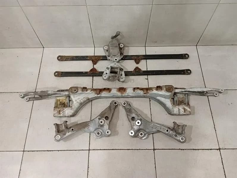 Porsche 911 991 Rear Subfram 99133126106 Rear Axle 99133115205