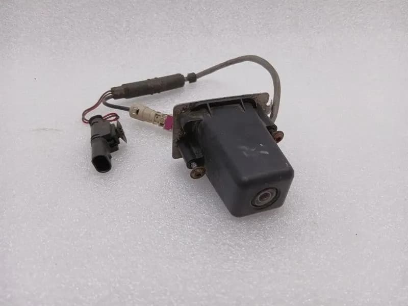 AUDI Audi R8 Type 42 5.2 V10 Coupe Rear View Camera 420980551A Rear View Camera