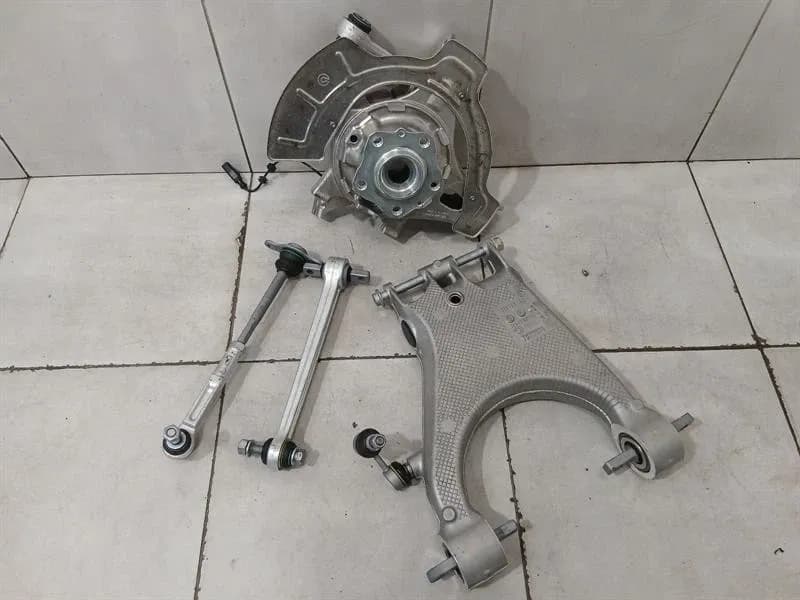 Ferrari 296 GTS F171 Right Rear Hub 843963 Wheel Bearing Housing Rear Right