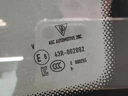 PORSCHE Porsche Taycan 9J Right Rear 1/4 Glass 9J1845298R Door Glass 1/4 Rear RH — thumbnail 5