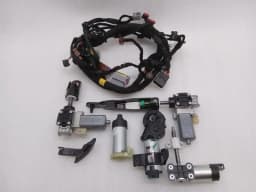FERRARI Ferrari 296 GTS F171 Seat El. Engine Set 18395 RH Seat Wiring + Motors Seat — thumbnail 1