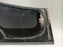 MCLAREN McLaren 720S Left Front Door Glass 14AC804CP UPPER Door Glass Front Left FAULTY — thumbnail 8