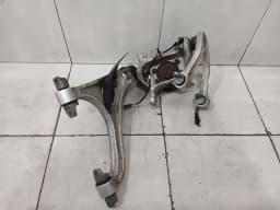 MCLAREN McLaren 720S Coupe Left Front Hub 14B0710CP Wheel Bearing Housing Front Left — thumbnail 1