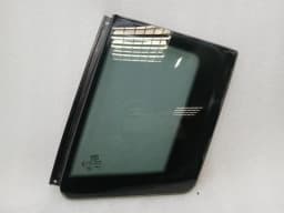 AUDI Audi R8 Type 42 5.2 Coupe Left Rear 1/4 Glass 420845299 Door Window 1/4 Rear LH — thumbnail 1
