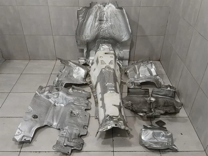 FERRARI Ferrari California F149 08-14 4.3 296444 Heat Shield Set Heat Shield Set