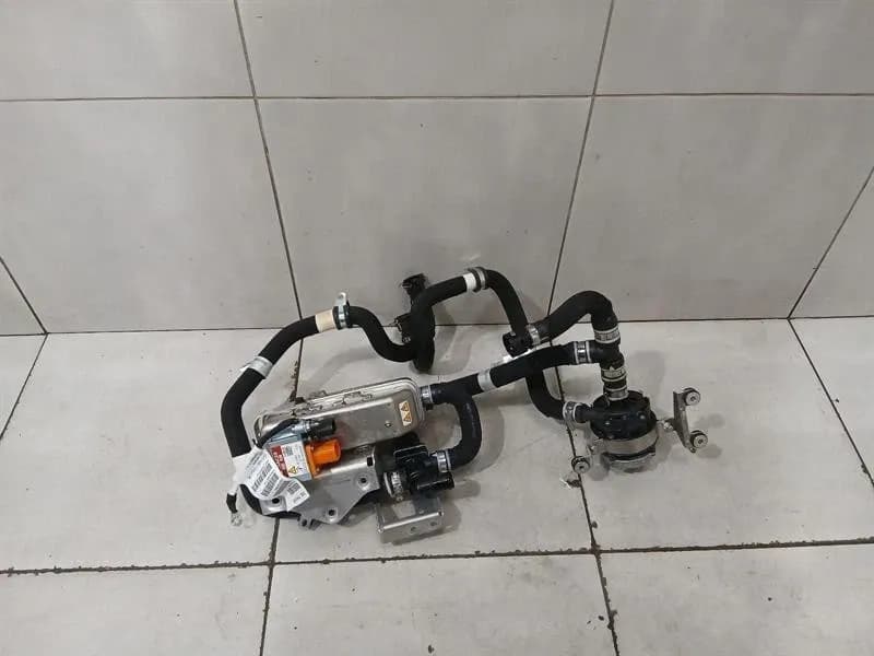 FERRARI FERRARI 296 GTS F171 814467 HV BATTERY HEATER + PUMP + VALVE 838313 797425