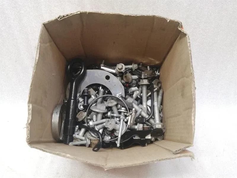 PORSCHE PORSCHE PANAMERA 970 SCREWS BOLTS FROM ONE CAR SET KIT SCREWS