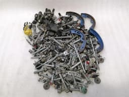 PORSCHE PORSCHE CAYMAN 718 SCREWS BOLTS FROM ONE CAR SCREWS — thumbnail 2