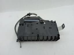 PORSCHE Porsche 992 992805805B air pump for front spoiler control for front spoiler — thumbnail 1