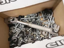 PORSCHE PORSCHE BOXSTER SPYDER 718 SCREWS BOLTS FROM ONE CAR SET BOLTS — thumbnail 5