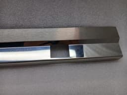 MERCEDES-BENZ NEW NEW MERCEDES G-WAGEN W463 BOAT SILL A4636806501 DOOR ENTRY SILL TAILGATE — thumbnail 3