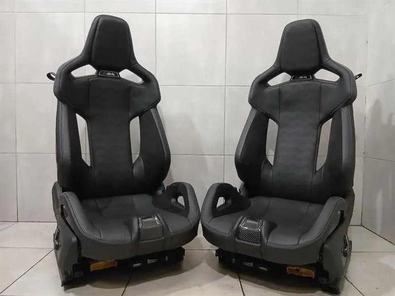 BMW BMW 4 G82 G83 M4 set of 2 seats bucket seats CSL carbon bucket seats black leather