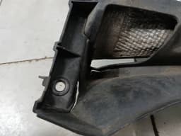 PORSCHE Porsche 996 rear left arch liner 99650563101 holder carrier rear left defects — thumbnail 5