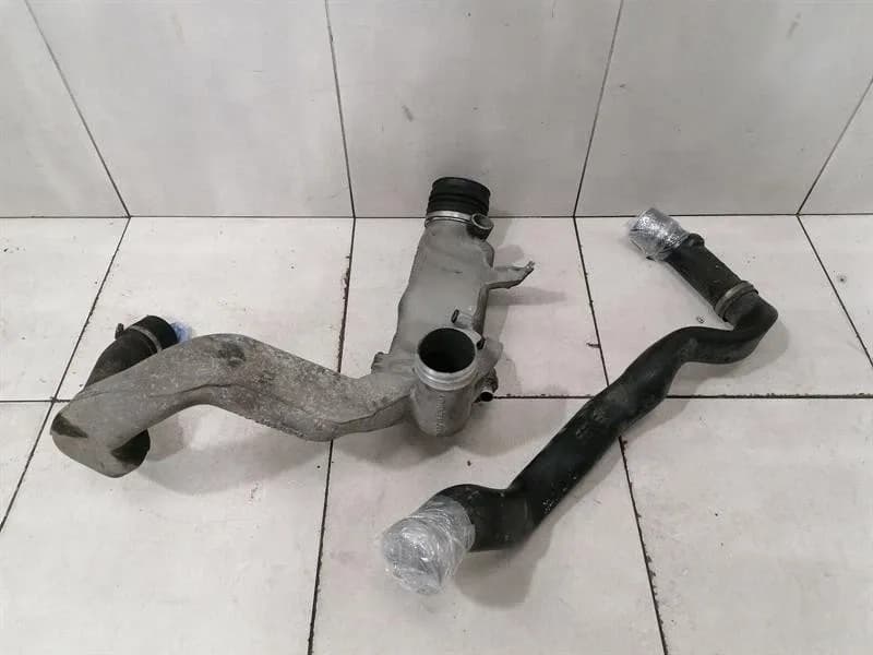 PORSCHE Porsche 911 996 Turbo Intake Pipe 9961106221R Intake Hose 99611106232R