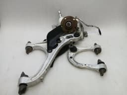 MCLAREN McLaren 720S Coupe Left Front Hub 14B0710CP Wheel Bearing Housing Front Left — thumbnail 1