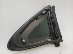 PORSCHE Porsche Taycan 9J Left Rear 1/4 Glass 9J1845297R Door Glass 1/4 Rear LH — thumbnail 8