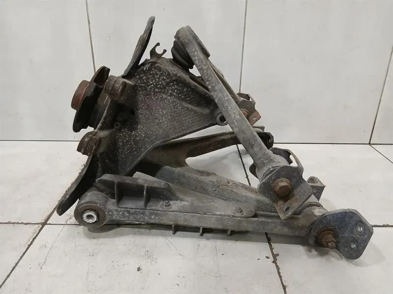 AUDI Audi R8 Type 42 5.2 V10 Coupe Left Rear Hub 420505433F Wheel Bearing Housing Rear Li
