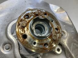 BMW BMW 3 Series M3 G80 G20 Left Rear Hub 8095657 Wheel Bearing Housing Rear Left SET — thumbnail 4
