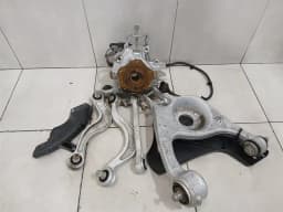 PORSCHE Porsche Taycan 9J Left Rear Hub 971505435F Wheel Bearing Housing Rear Left — thumbnail 2