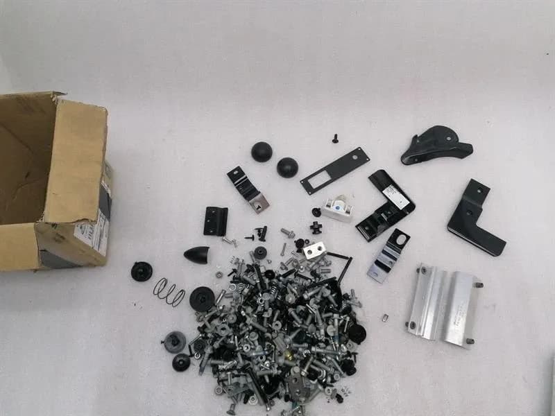 ASTON MARTIN DB9 VOLANTE SCREWS BOLTS SET BOLTS