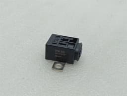 AUDI Audi R8 Type 42 V10 5.2 Spyder Battery Relay 4F0915519 Battarie Relay — thumbnail 6