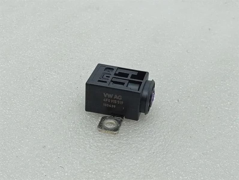 Audi R8 Type 42 V10 5.2 Spyder Battery Relay 4F0915519 Battarie Relay