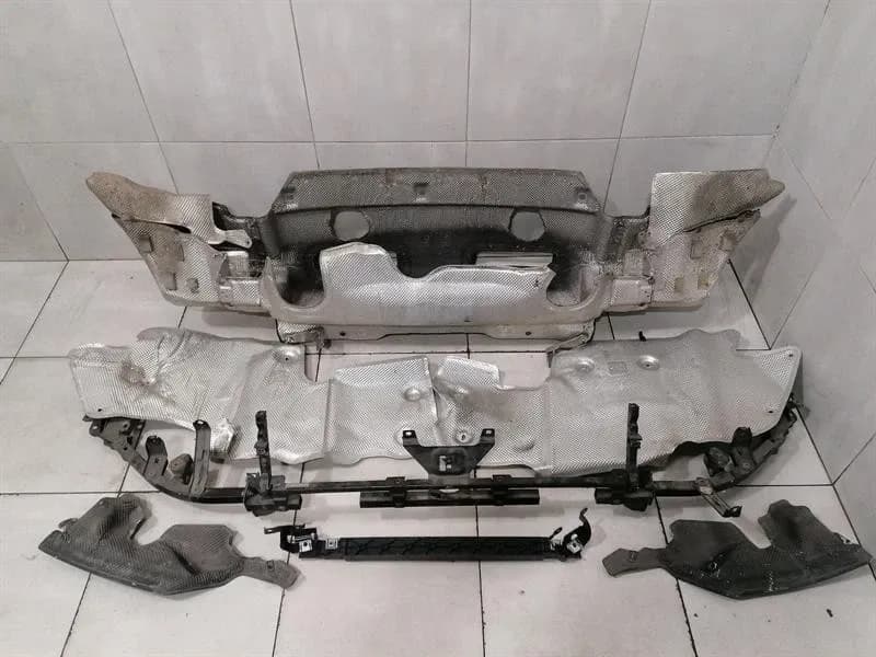 LAMBORGHINI HURACAN LP 610-4 COUPE 4T0813753D REAR BUMPER FRAME + HEAT SHIELDS