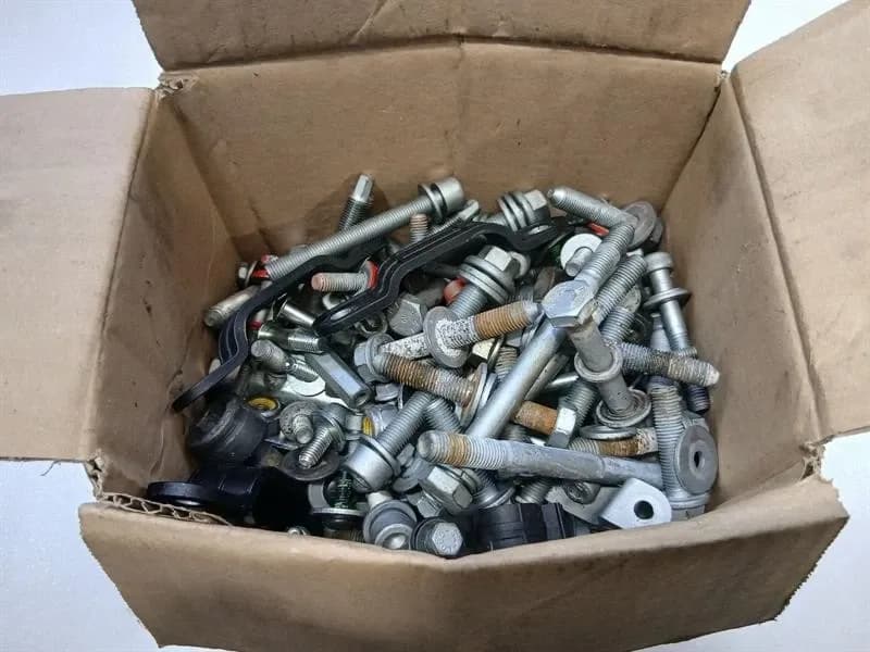 FERRARI FERRARI CALIFORNIA F149 08-14 4.3 SCREWS BOLTS FROM ONE CAR SET BOLTS