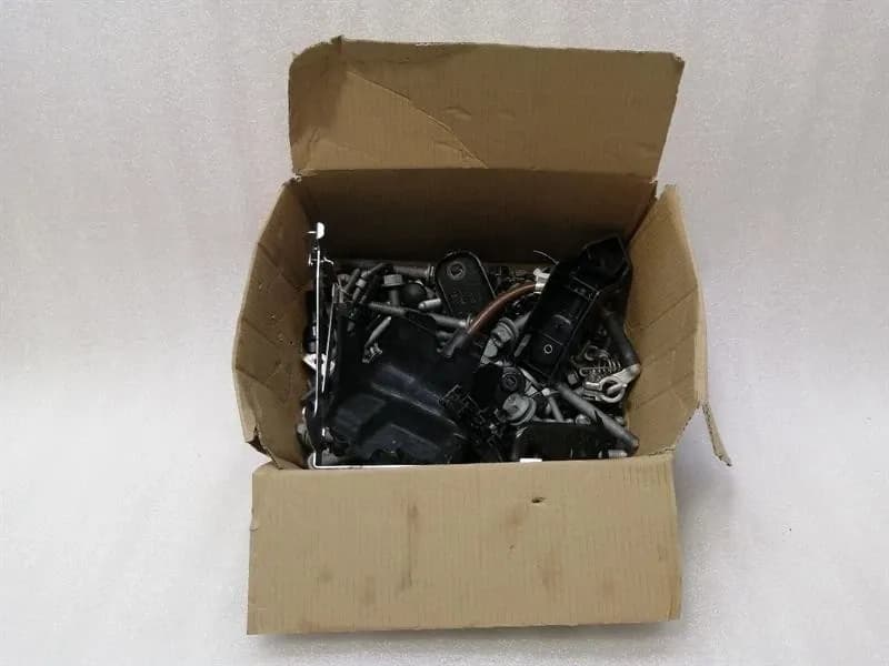 PORSCHE PORSCHE TAYCAN 9J FRONT END CLIP SCREWS BOLTS BOLTS