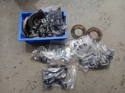 ROLLS ROYCE ROLLS ROYCE WRAITH RR5 COUPE SCREWS BOLTS FROM ONE CAR SET KIT BOLTS — thumbnail 2