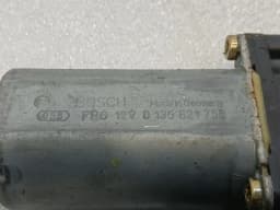PORSCHE Porsche 911 996 rear left door window motor 99662411105 window regulator motor rear — thumbnail 4